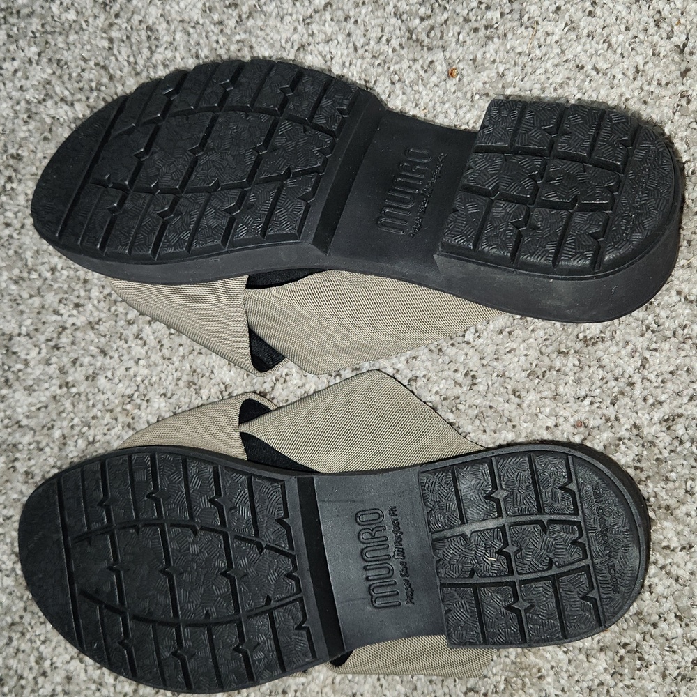 Munro Dekkie Sandals Size 7 - Picture 4 of 6